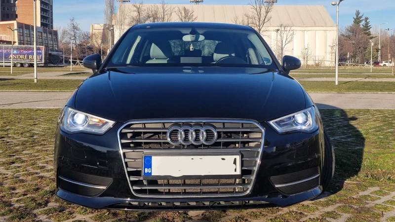 Audi A3 1.6 TDI Sportback Bi-Xenon NAVI, снимка 1 - Автомобили и джипове - 49425265