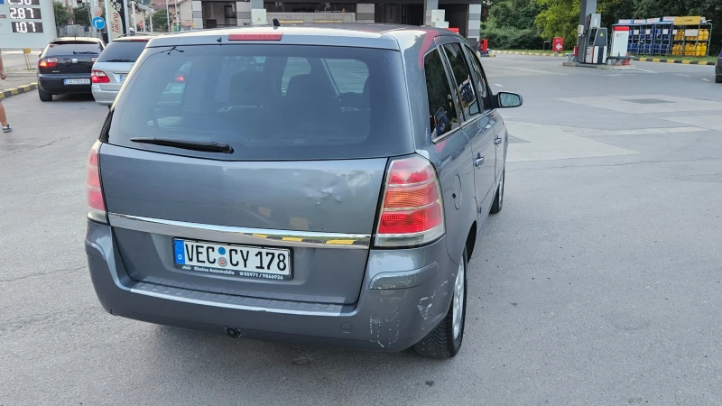 Opel Zafira 1.9 JTD 7Mesta/6skorosti/ЛИЗИНГ, снимка 5 - Автомобили и джипове - 51510116