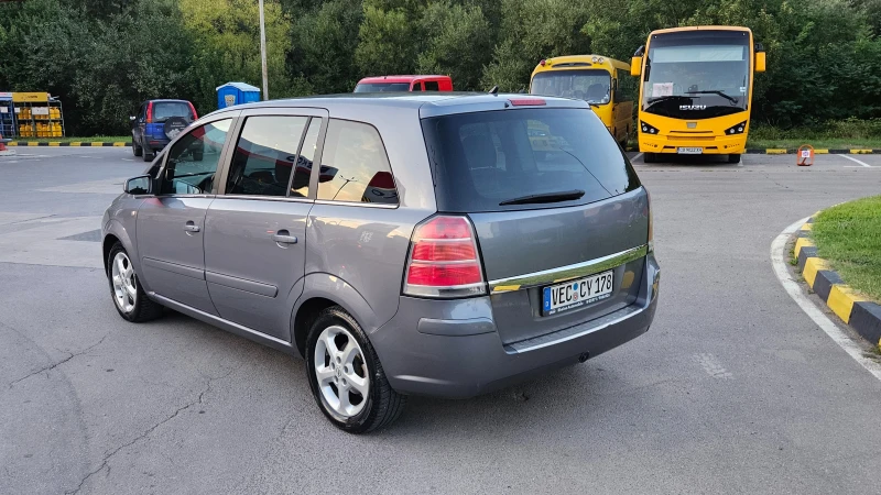 Opel Zafira 1.9 JTD 7Mesta/6skorosti/ЛИЗИНГ, снимка 4 - Автомобили и джипове - 51510116