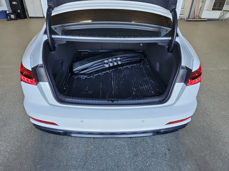 Audi A6 Technik* S-line* B&O* Distronic* Обдух* Пано* Каме, снимка 15 - Автомобили и джипове - 52317637