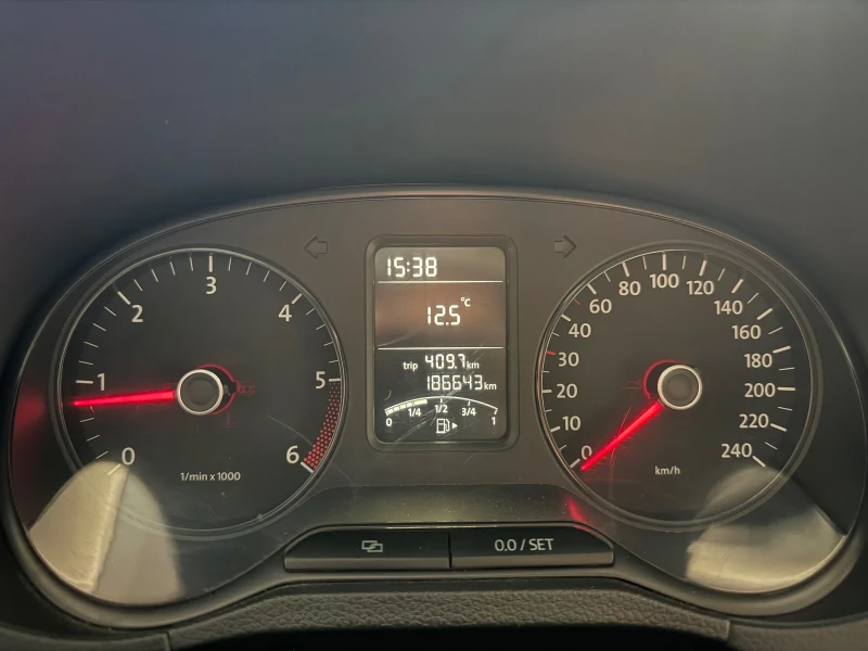 VW Polo 1.2, снимка 14 - Автомобили и джипове - 52403185