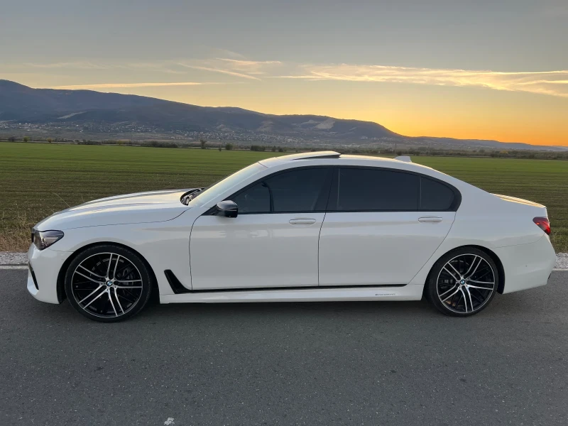 BMW 740 * B58* M PACK* LONG* CARBON CORE* , снимка 2 - Автомобили и джипове - 52670375