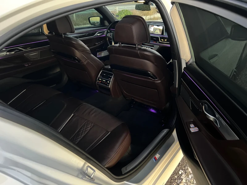 BMW 740 * B58* M PACK* LONG* CARBON CORE* , снимка 11 - Автомобили и джипове - 52670375