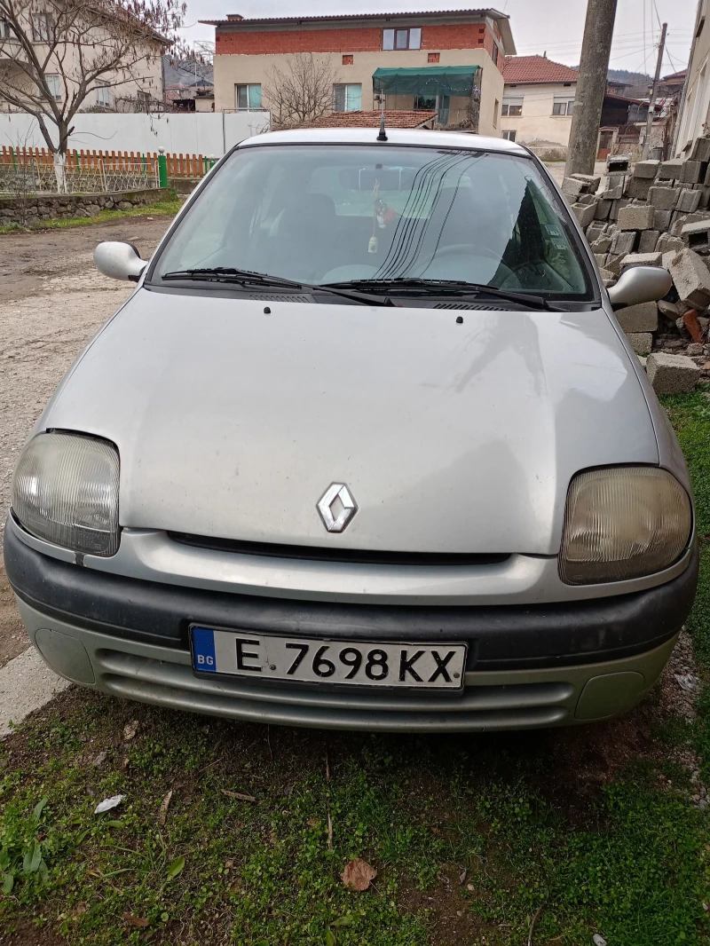 Renault Clio, снимка 10 - Автомобили и джипове - 52966773