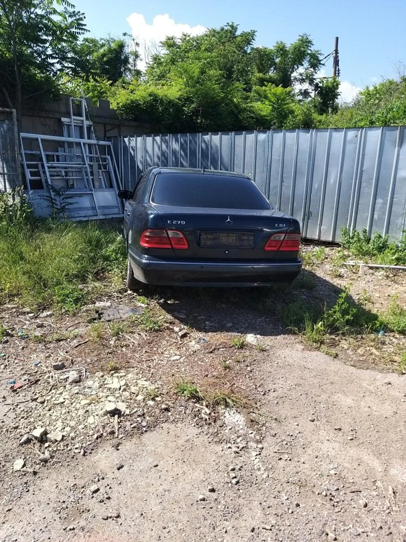 Mercedes-Benz E 270, снимка 1 - Автомобили и джипове - 46063075