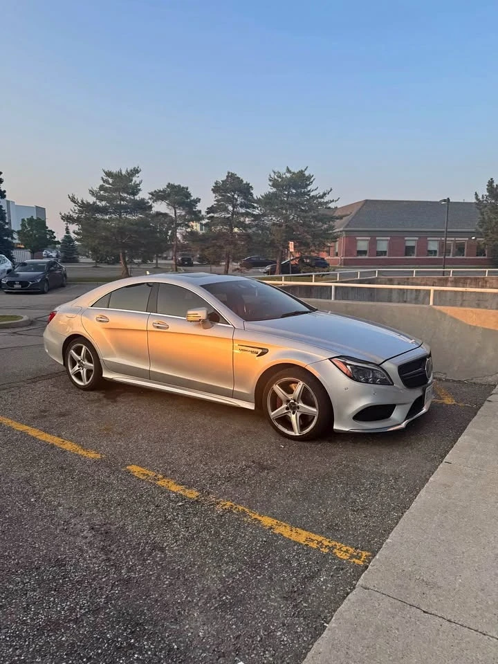 Mercedes-Benz CLS 550 4MATIC * * CARFAX * * АВТО КРЕДИТ * *  - изображение 3
