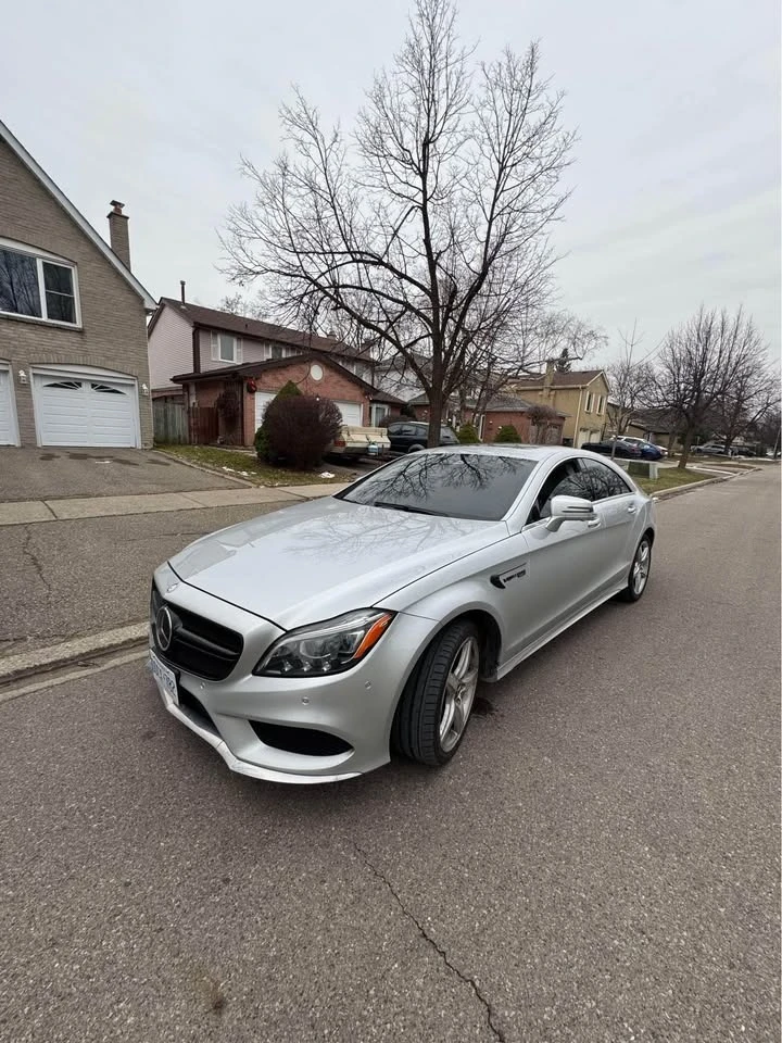 Mercedes-Benz CLS 550 4MATIC * * CARFAX * * АВТО КРЕДИТ * *  - изображение 2
