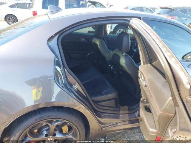 Alfa Romeo Giulia QUADRIFOGLIO 2.9L V6 505кс, снимка 10 - Автомобили и джипове - 53034070