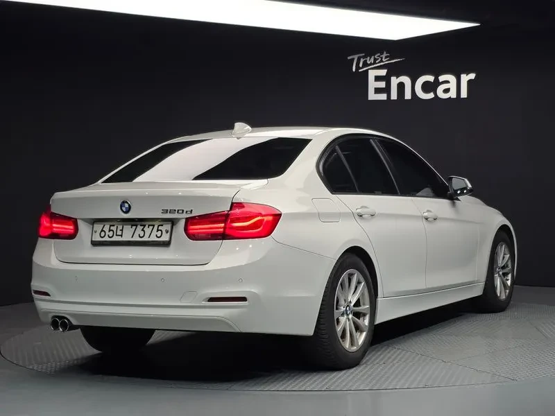 BMW 320 d, снимка 2 - Автомобили и джипове - 54592461