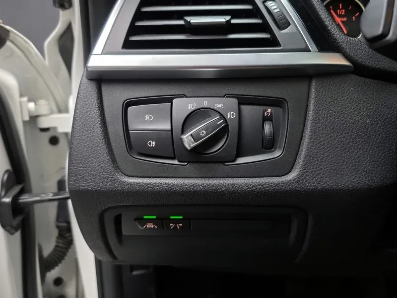 BMW 320 d, снимка 17 - Автомобили и джипове - 54592461