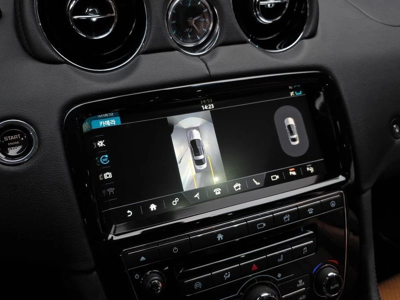 Jaguar Xj 3.0 Automatic, снимка 17 - Автомобили и джипове - 55926417