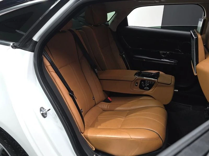Jaguar Xj 3.0 Automatic, снимка 12 - Автомобили и джипове - 55926417
