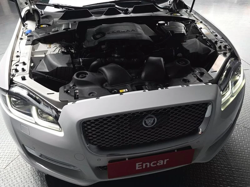 Jaguar Xj 3.0 Automatic, снимка 6 - Автомобили и джипове - 55926417