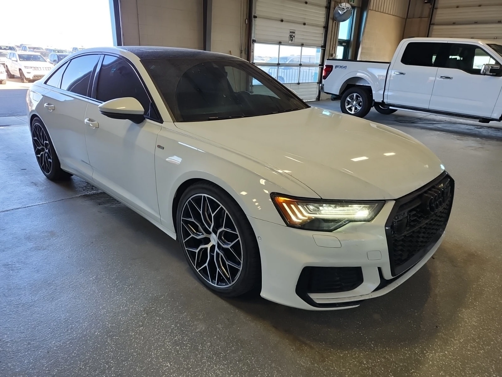 Audi A6 Technik* S-line* B&O* Distronic* Обдух* Пано* Каме, снимка 1