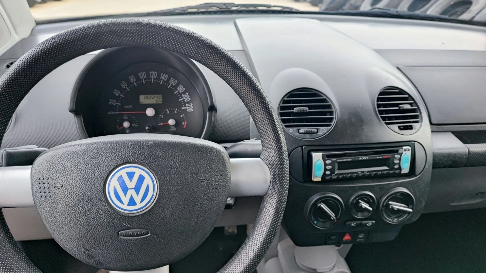 VW New beetle 1.9 TDI 90кс - изображение 5