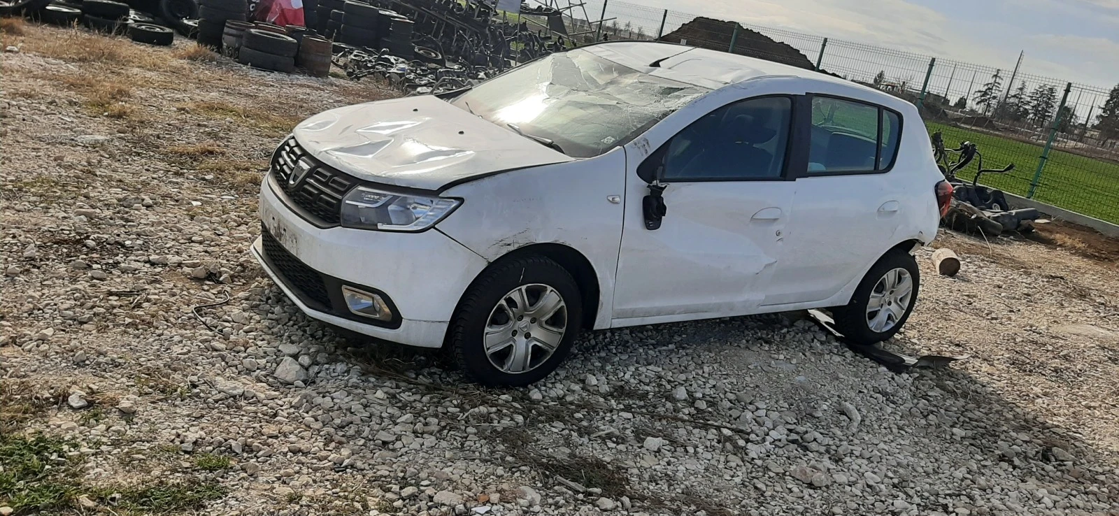 Dacia Sandero 1.5 DCI - изображение 2