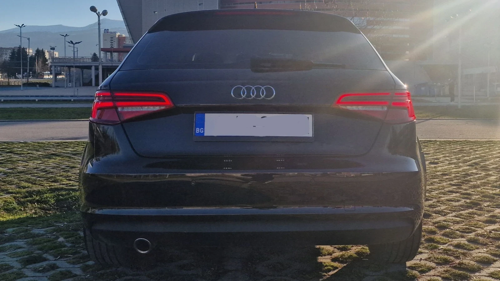 Audi A3 1.6 TDI Sportback Bi-Xenon NAVI - изображение 7