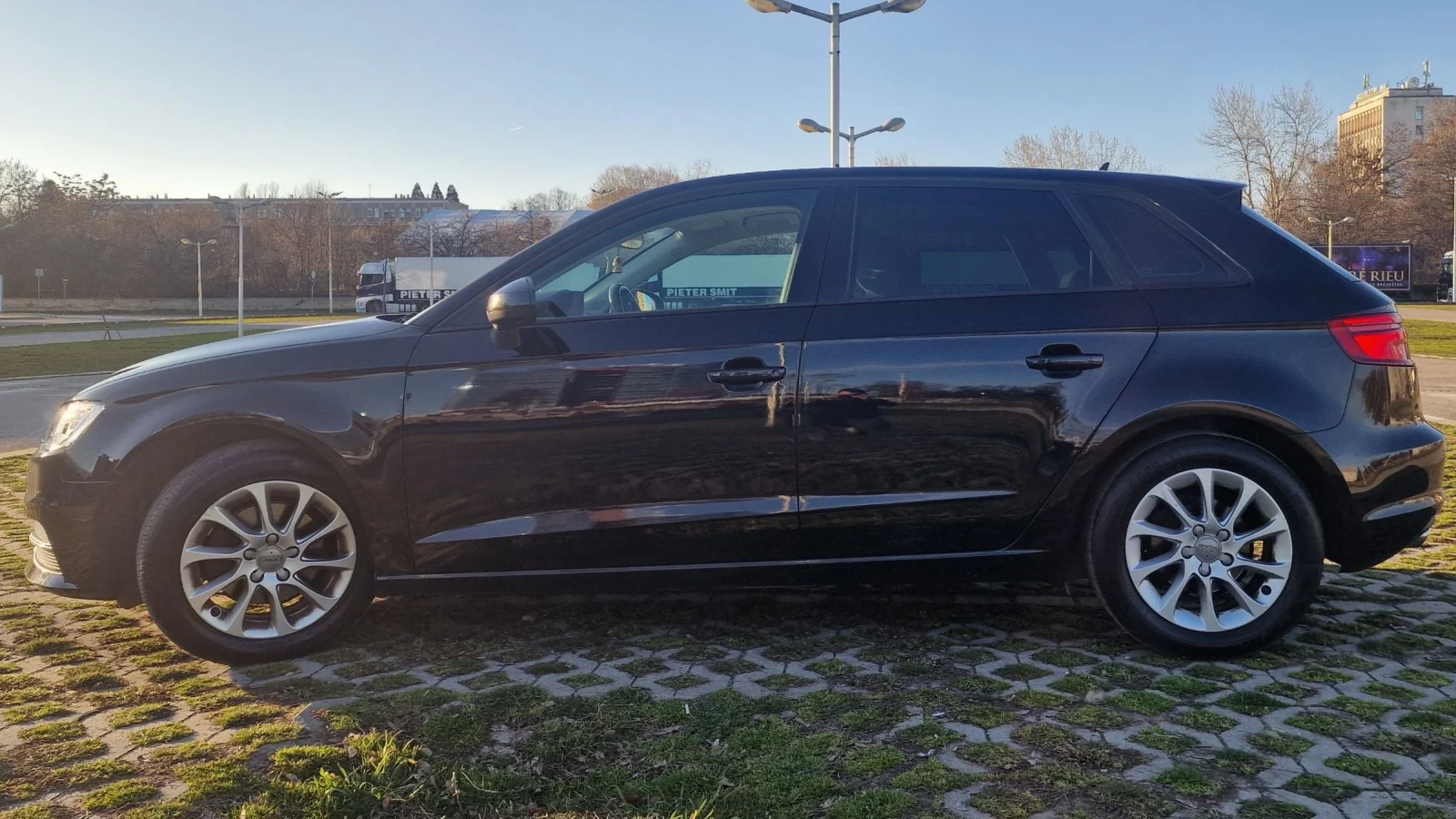 Audi A3 1.6 TDI Sportback Bi-Xenon NAVI - изображение 10