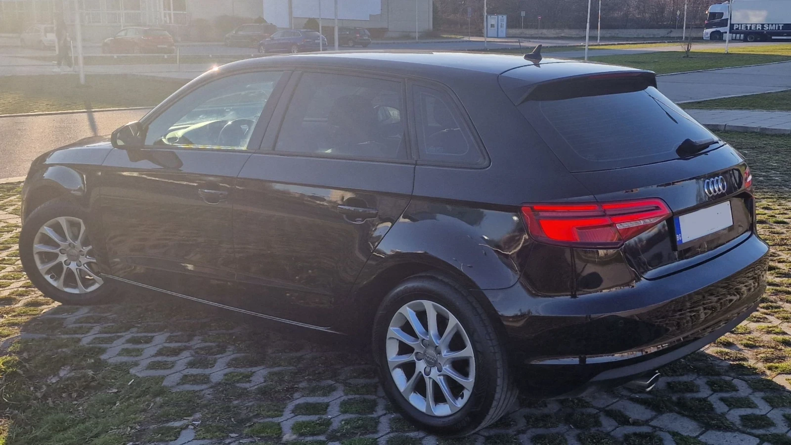 Audi A3 1.6 TDI Sportback Bi-Xenon NAVI - изображение 9