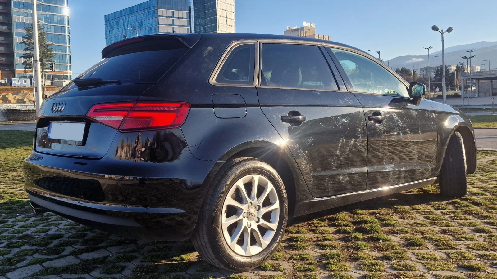 Audi A3 1.6 TDI Sportback Bi-Xenon NAVI - изображение 6