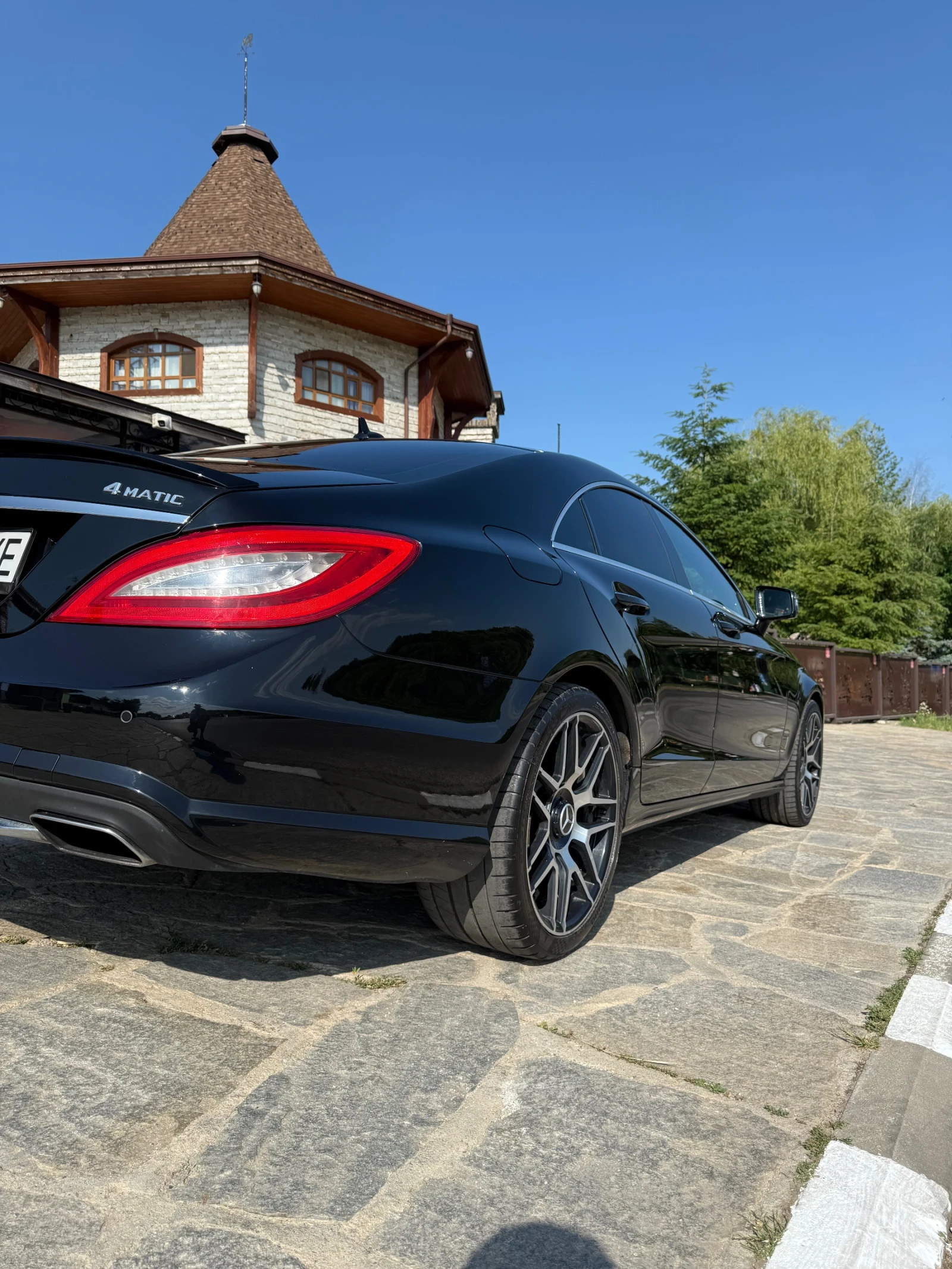 Mercedes-Benz CLS 55 AMG Обслужен на 100 % - изображение 4