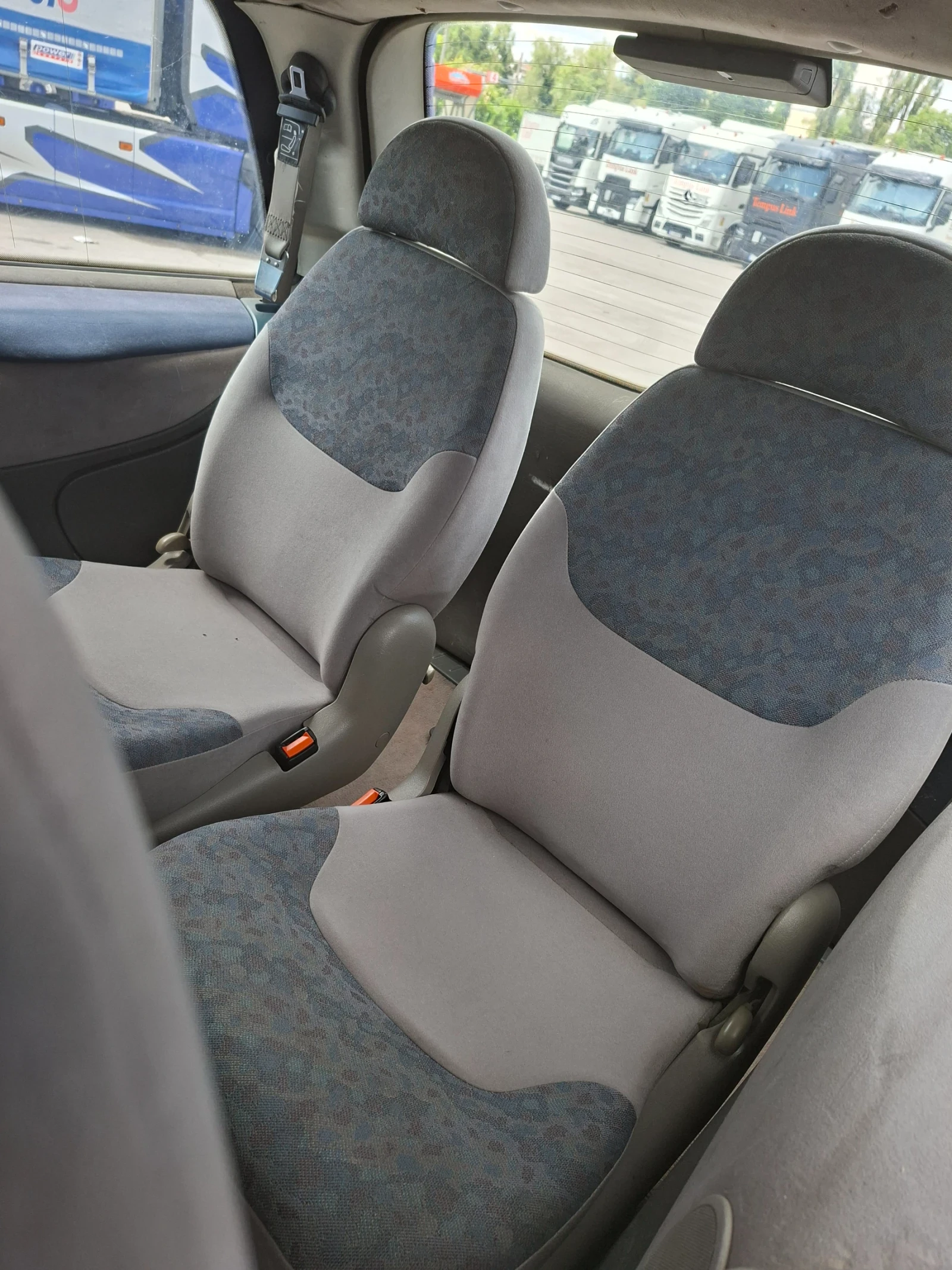 Ford Galaxy  - изображение 8