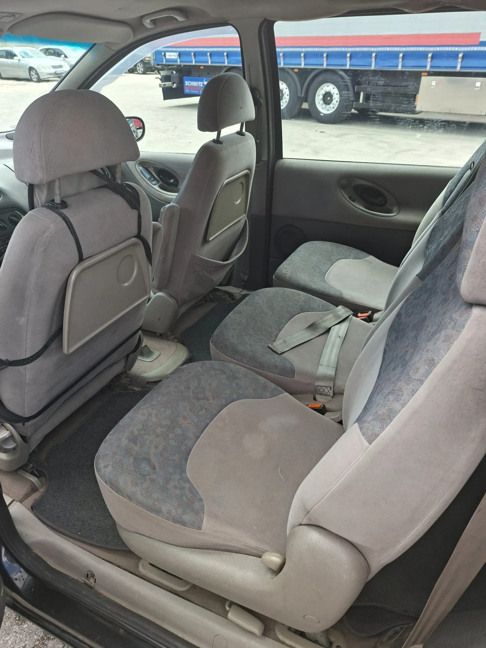 Ford Galaxy  - изображение 7
