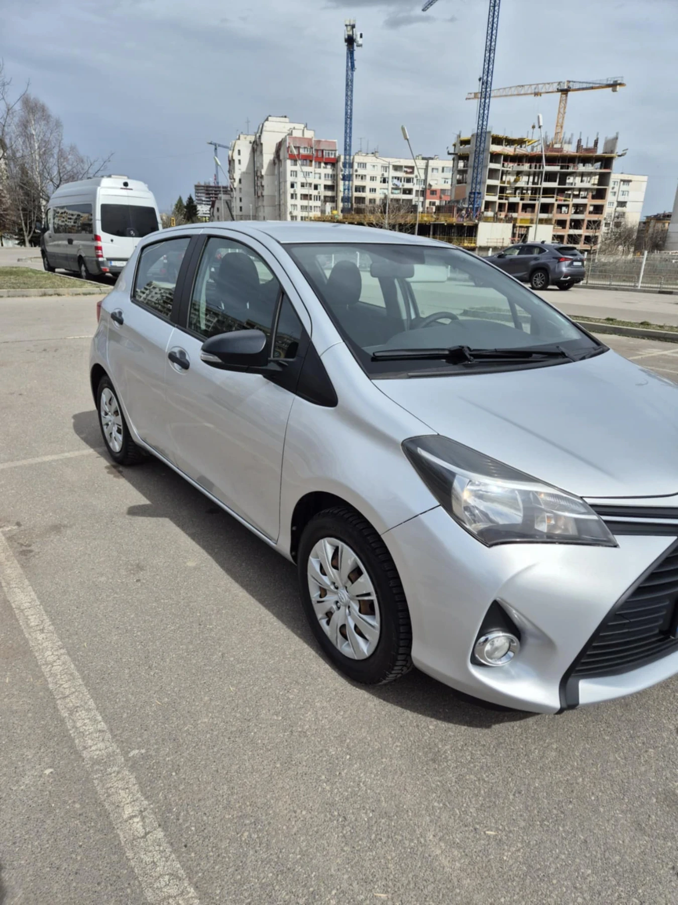 Toyota Yaris  - изображение 2