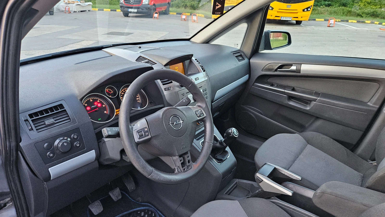 Opel Zafira 1.9 JTD 7Mesta/6skorosti/ЛИЗИНГ - изображение 10