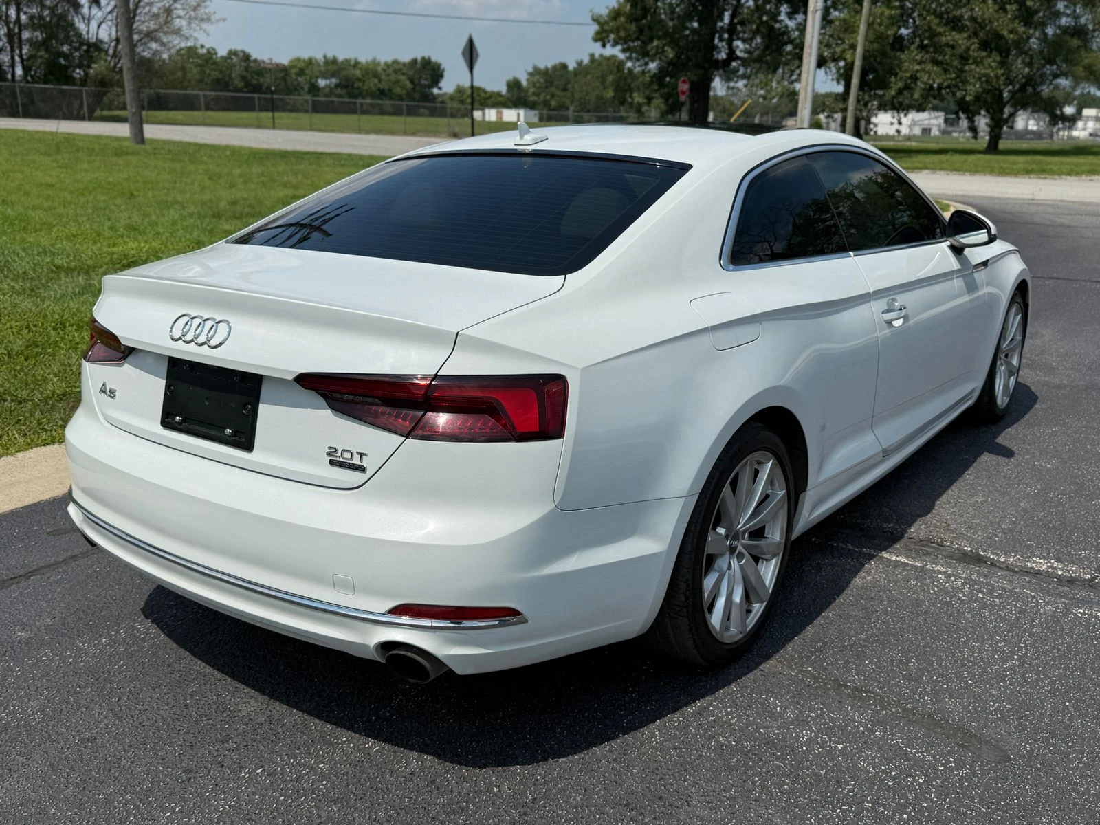 Audi A5 Coupe Premium* CARFAX* ОПЦИЯ ЗА ФИНАНСИРАНЕ*  - изображение 8