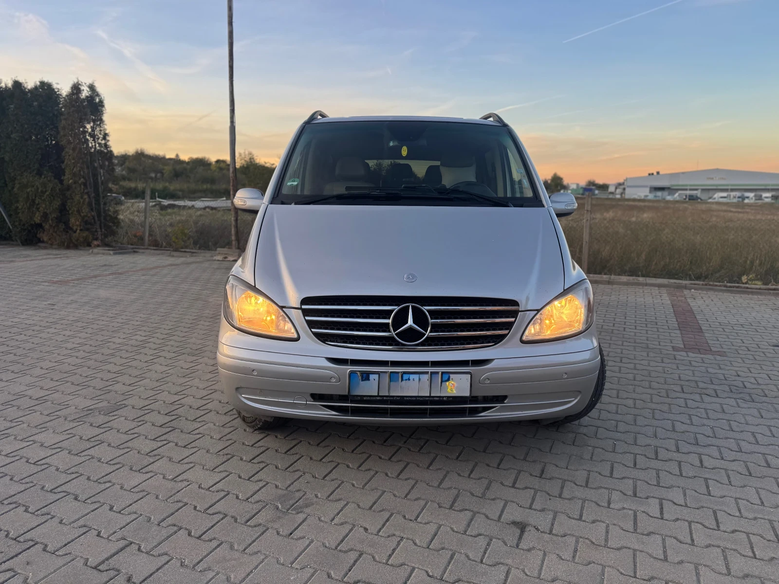 Mercedes-Benz Viano 2.2 CDI - изображение 4