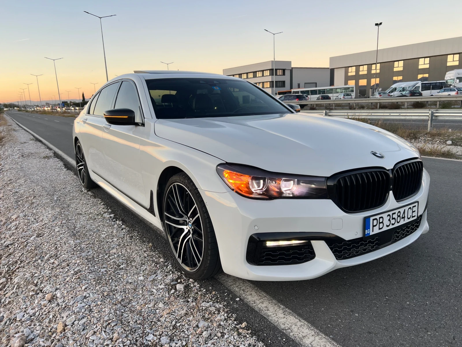 BMW 740 * B58* M PACK* LONG* CARBON CORE*  - изображение 6