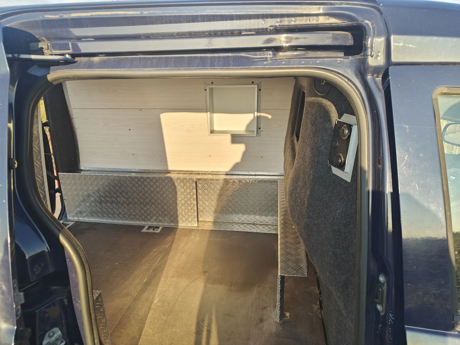 Dacia Dokker 1.6 газ - изображение 8