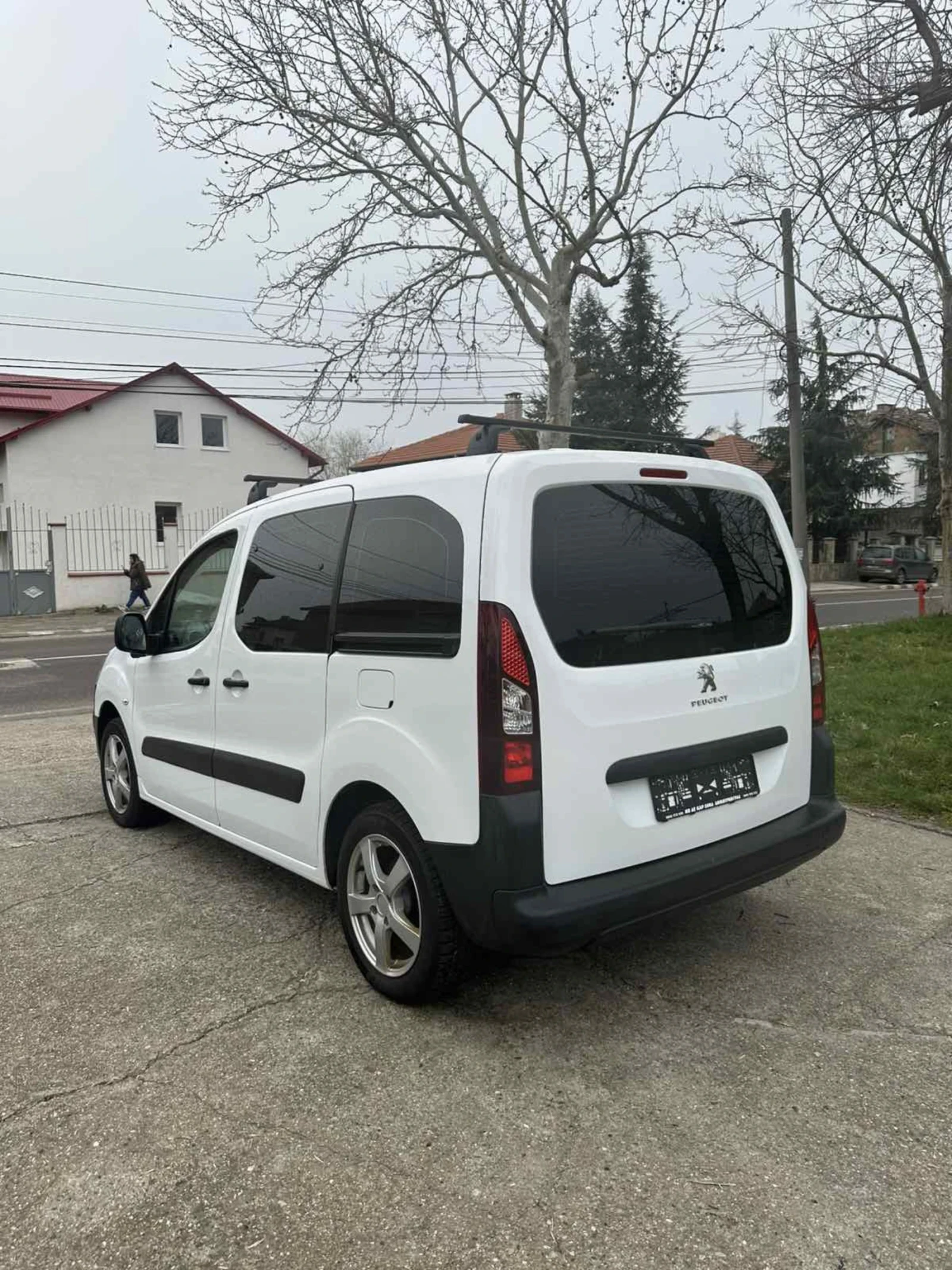 Peugeot Partner, снимка 6 - Автомобили и джипове - 53720305