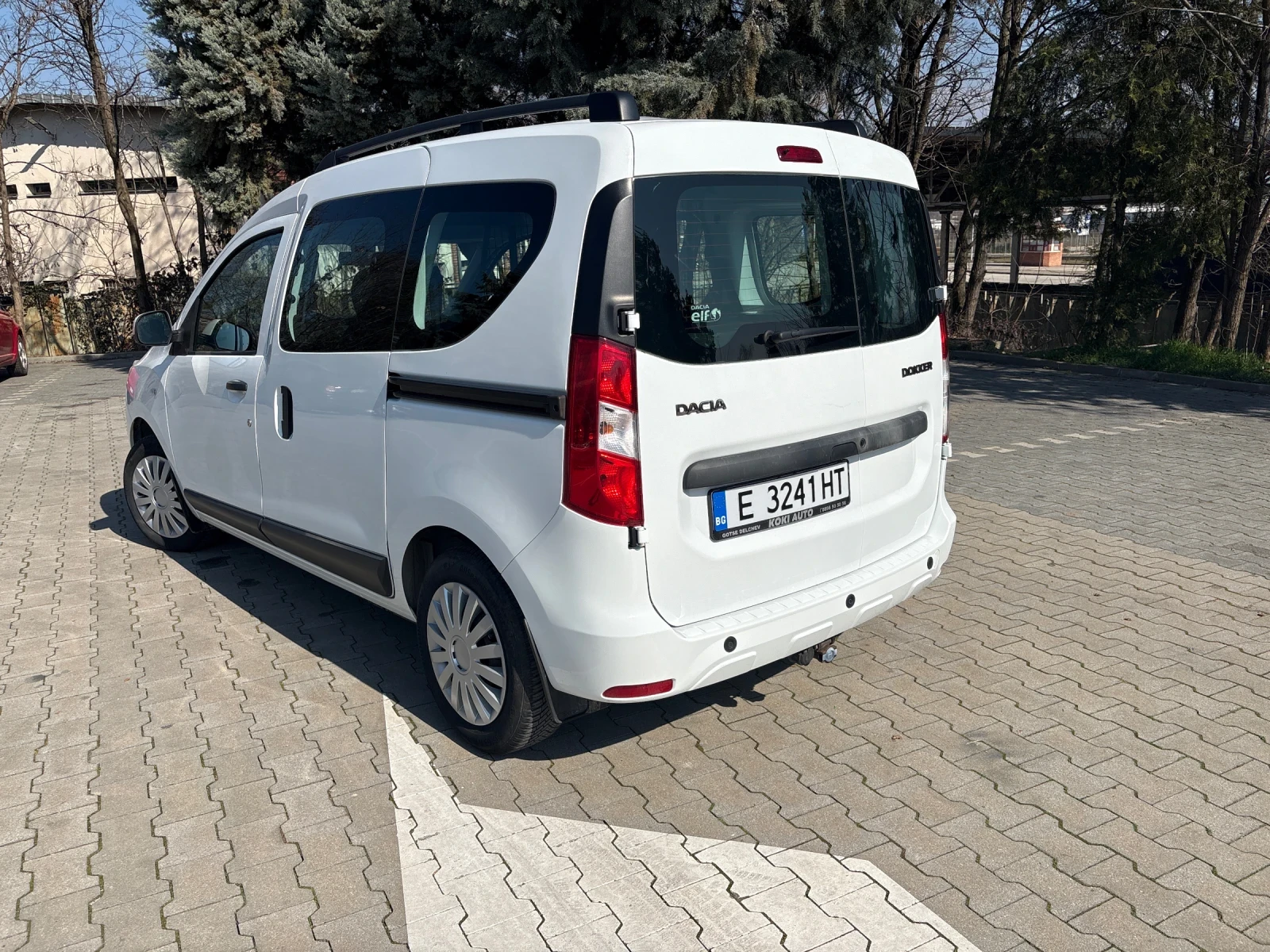 Dacia Dokker 1.5 DCI 90кс в перфектно състояние , снимка 16 - Автомобили и джипове - 53744782
