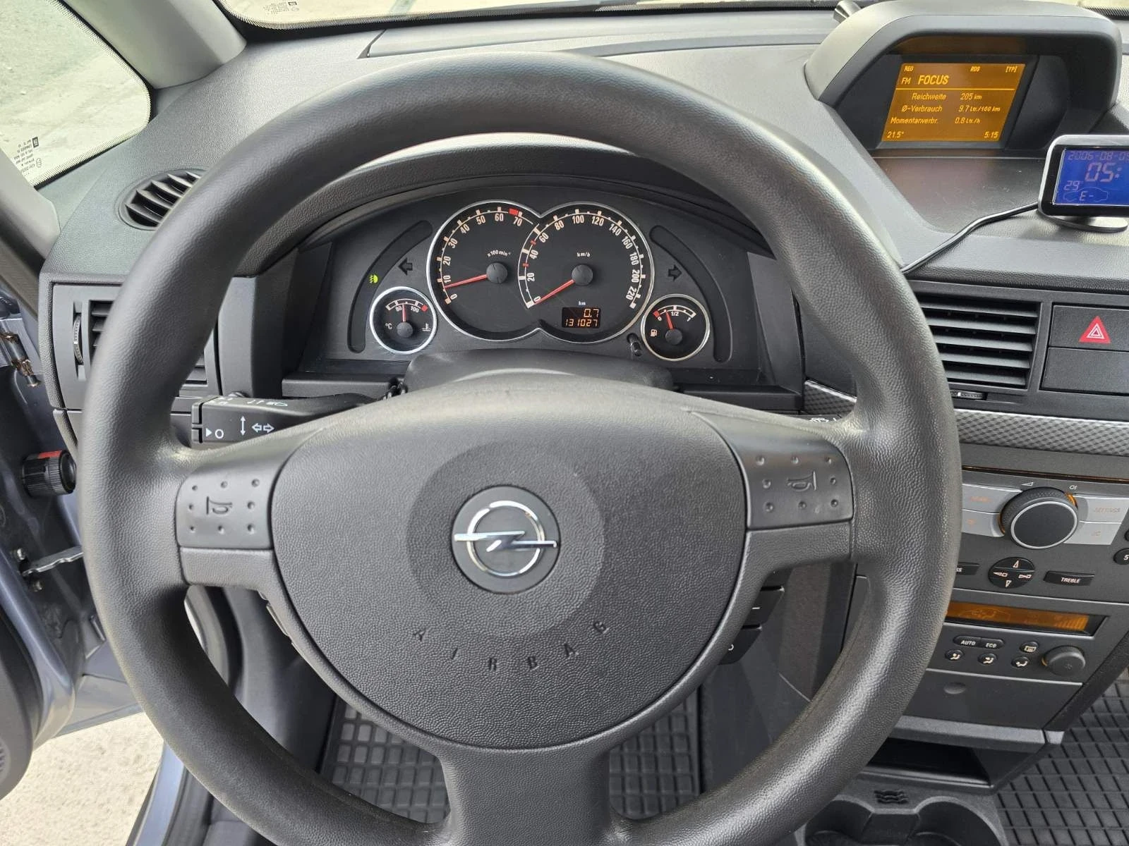 Opel Meriva 1.4i FACELIFT , снимка 11 - Автомобили и джипове - 54161204