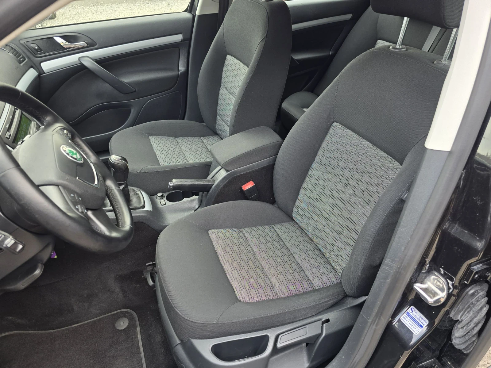 Skoda Octavia 1.6TDI XENON , снимка 7 - Автомобили и джипове - 54161204