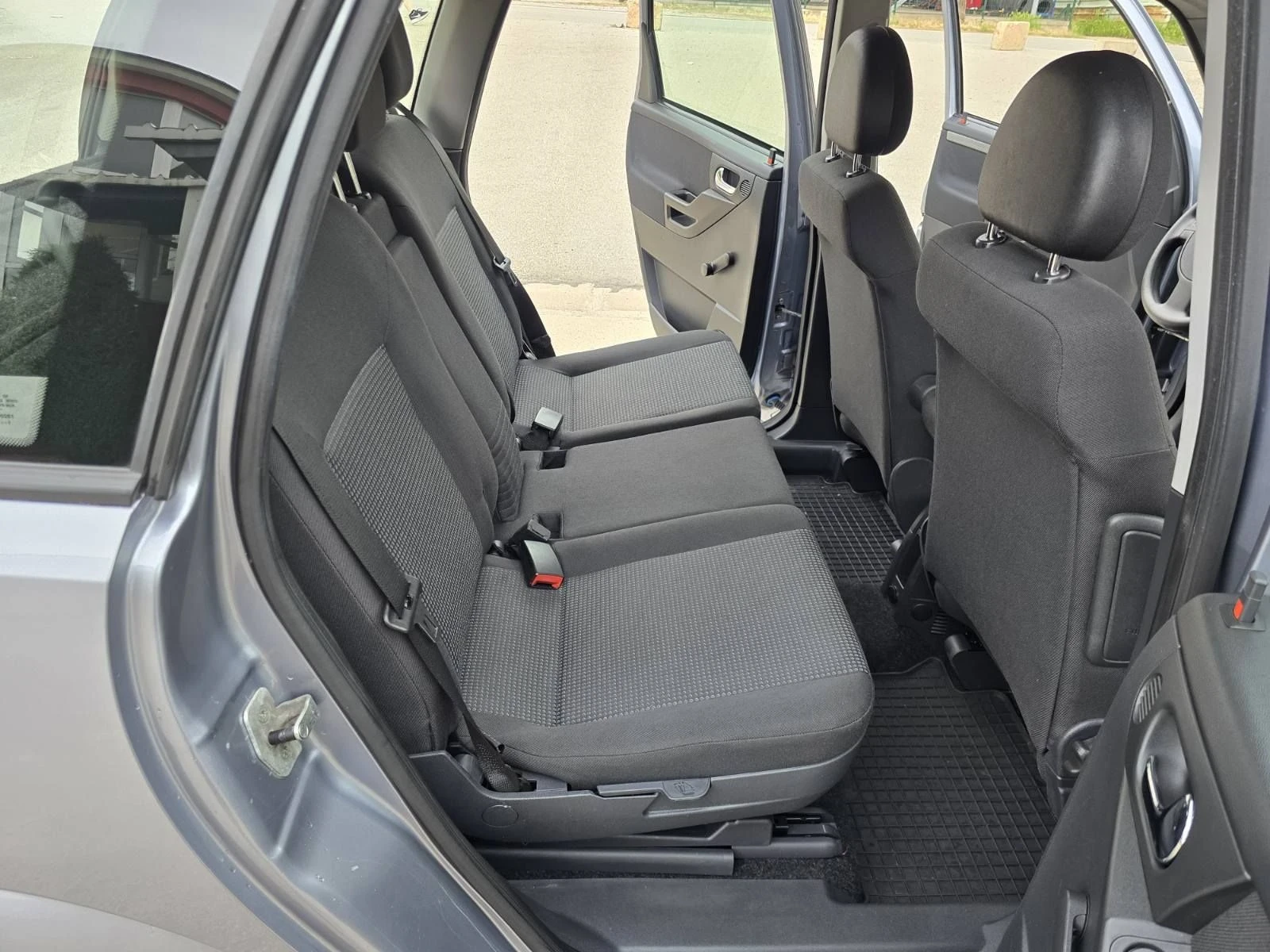 Opel Meriva 1.4i FACELIFT , снимка 12 - Автомобили и джипове - 54161204