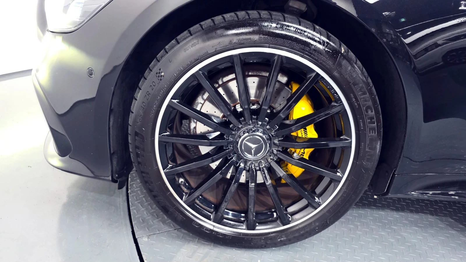 Mercedes-Benz GT 2020* DISTRONIK* 360* BURMASTER* ОБДУХ* КРАЙНА ЦЕН, снимка 5 - Автомобили и джипове - 54171915