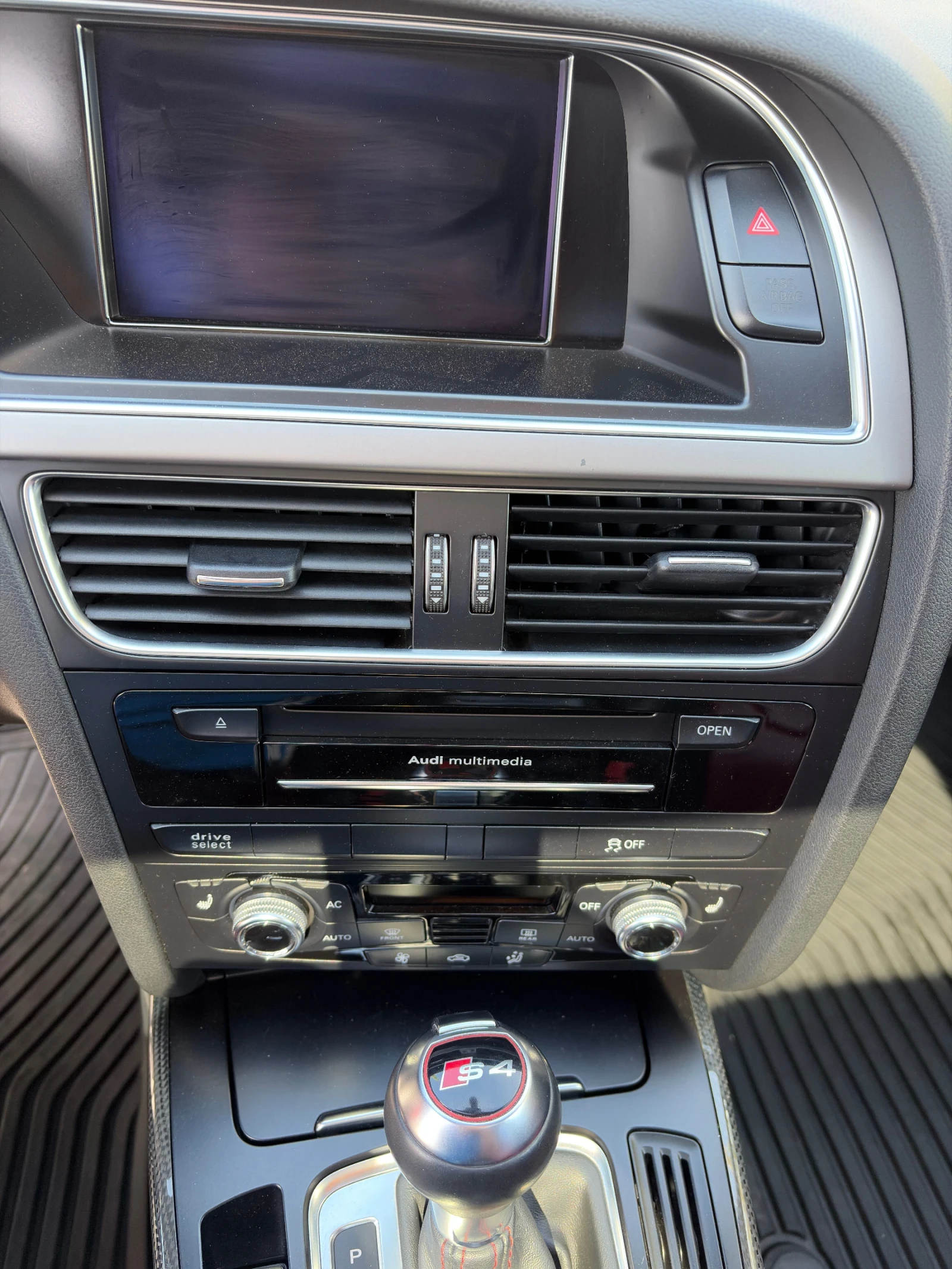 Audi S4 Supergarged. БАРТЕР. ЛИЗИНГ, снимка 9 - Автомобили и джипове - 54305016