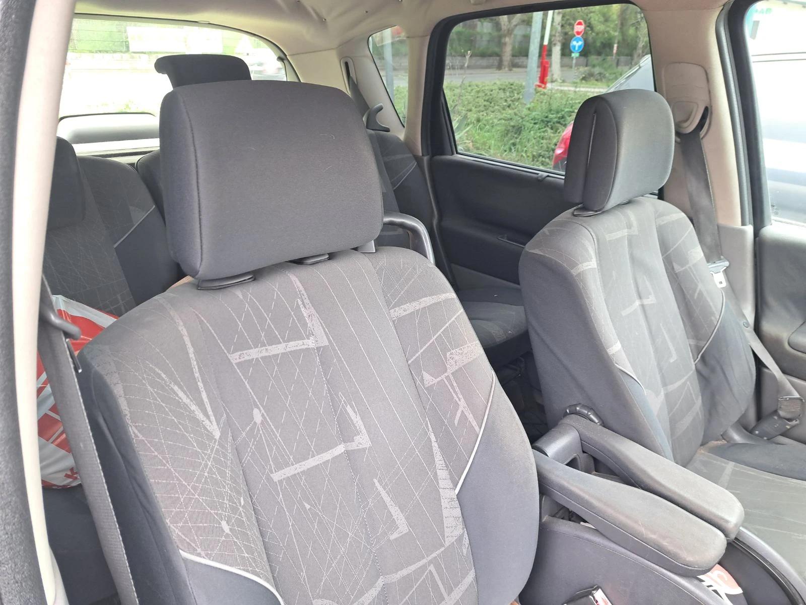 Renault Scenic 1, 6, снимка 2 - Автомобили и джипове - 54360525