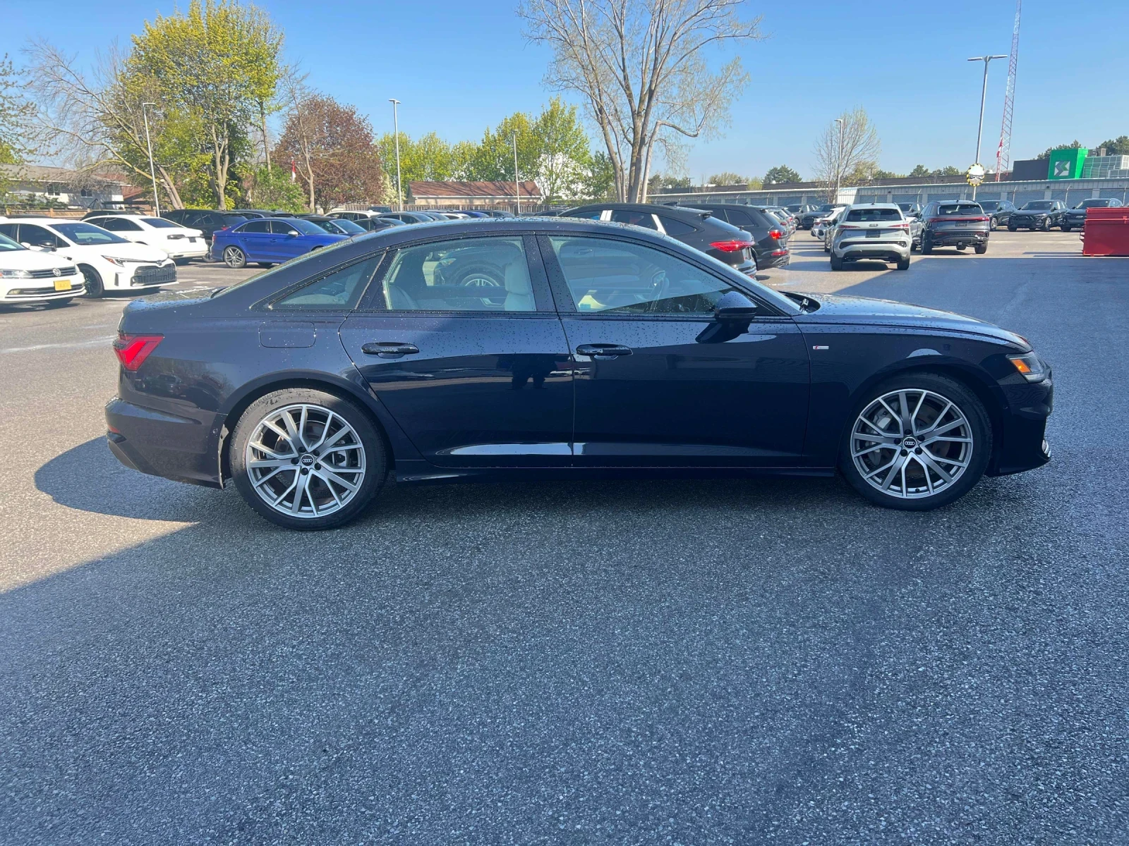 Audi A6 CARFAX * АВТОКРЕДИТ * ПРОГНОЗНА ЦЕНА ДО БГ, снимка 4 - Автомобили и джипове - 54485416