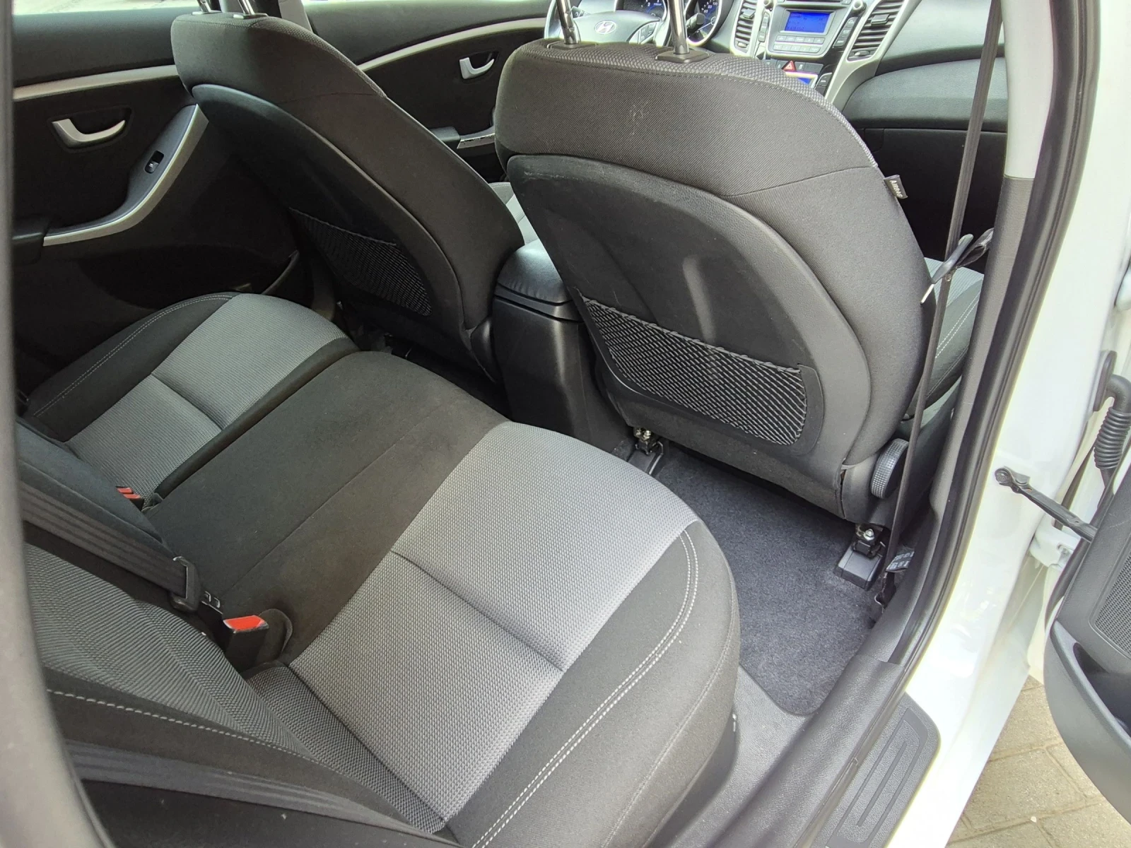 Hyundai I30 1.6 CRDI# АВТОМАТИК#, снимка 12 - Автомобили и джипове - 54618113