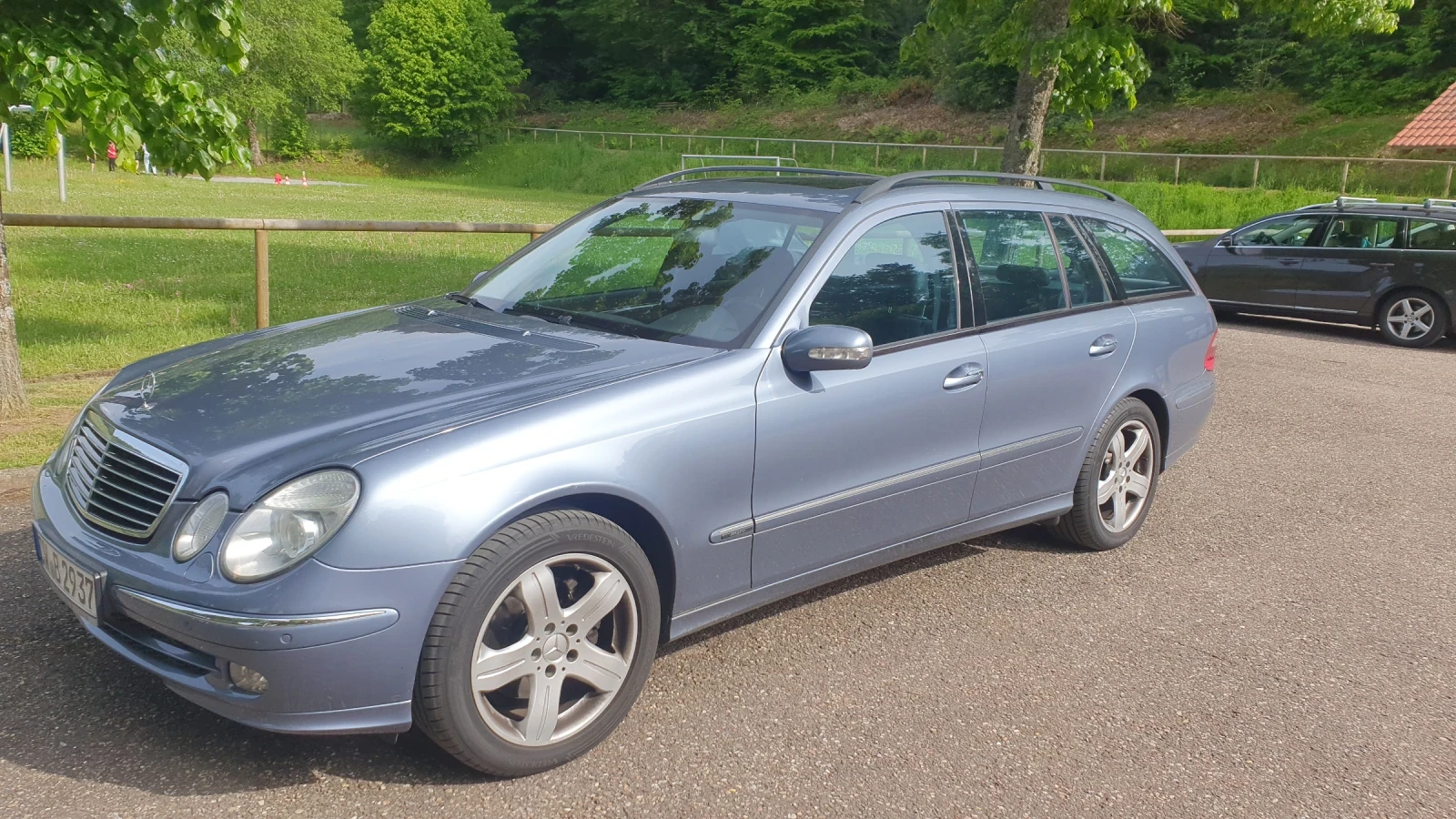 Mercedes-Benz E 320 Авангард 4x4