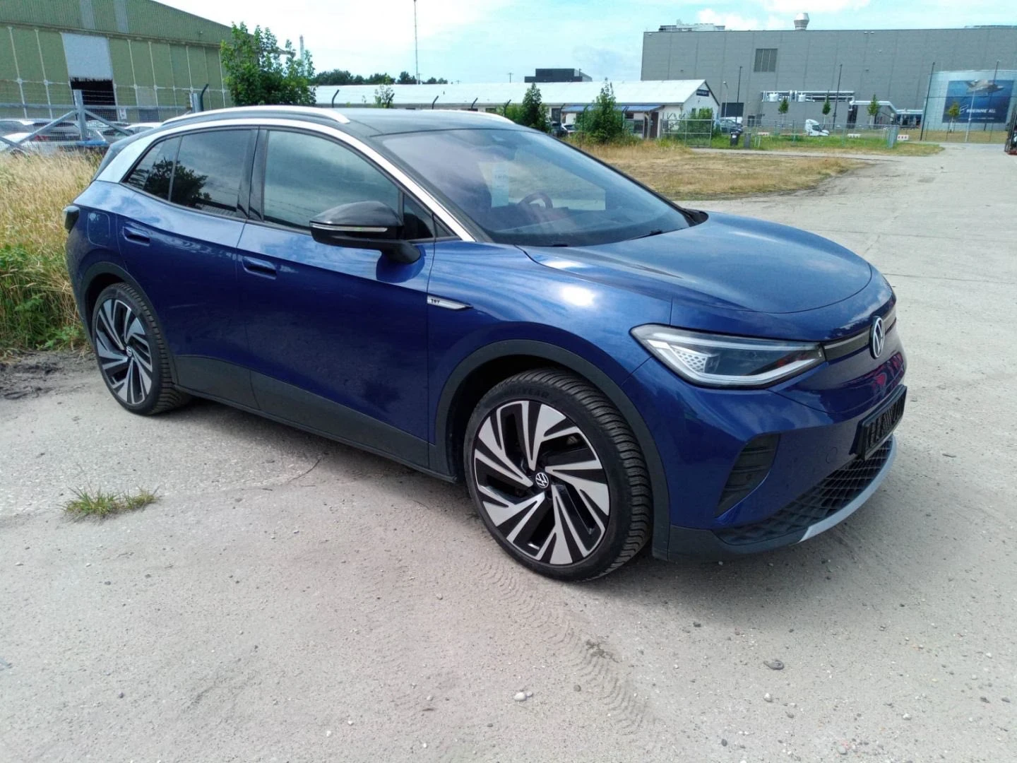 VW ID.4 1ST MAX/82KWH/ТЕРМОПОМПА/HEAD-UP/MEMORY/360 CAMERA, снимка 2 - Автомобили и джипове - 54970828