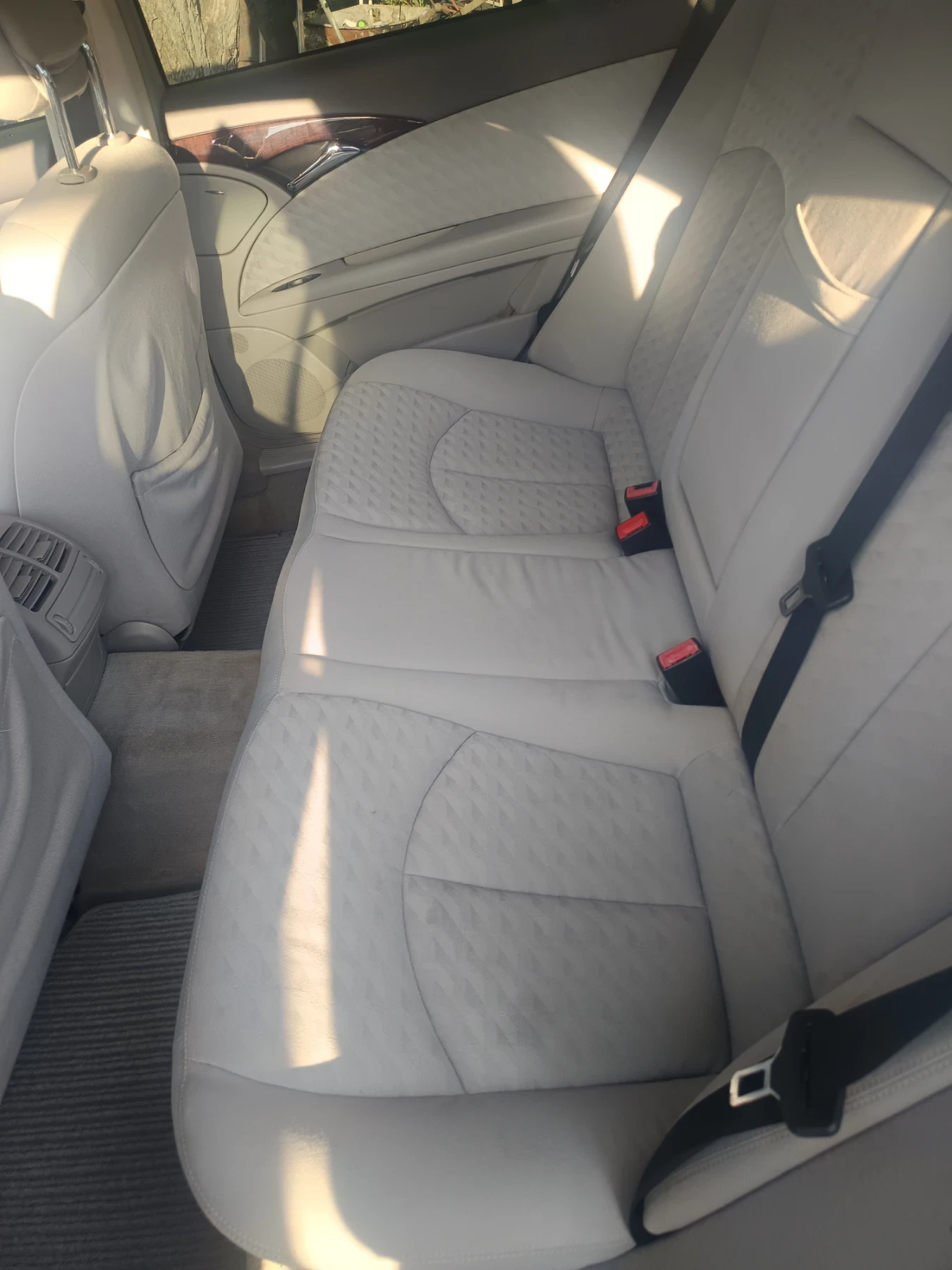 Mercedes-Benz E 220 Е 220 CDI автоматик, снимка 11 - Автомобили и джипове - 55049442