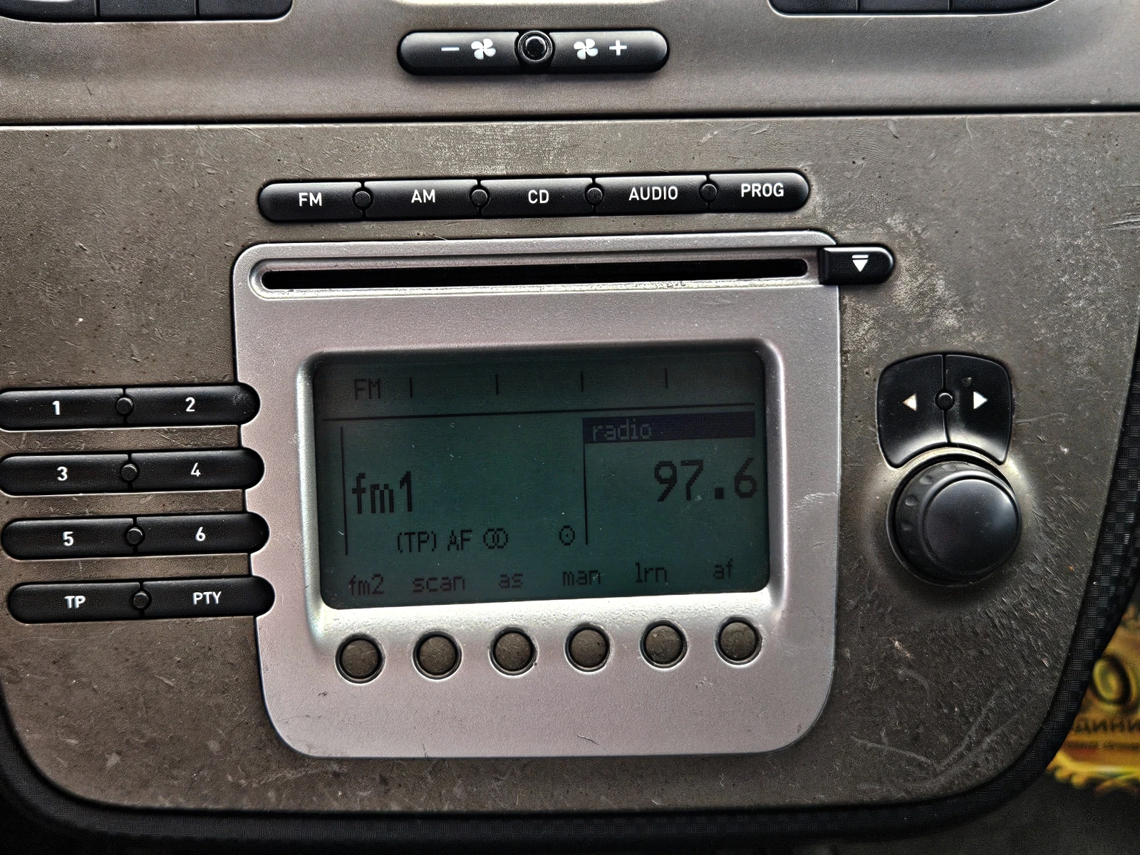 Seat Altea 2.0TDI/140KS/6 SKOROSTI, снимка 10 - Автомобили и джипове - 55100988