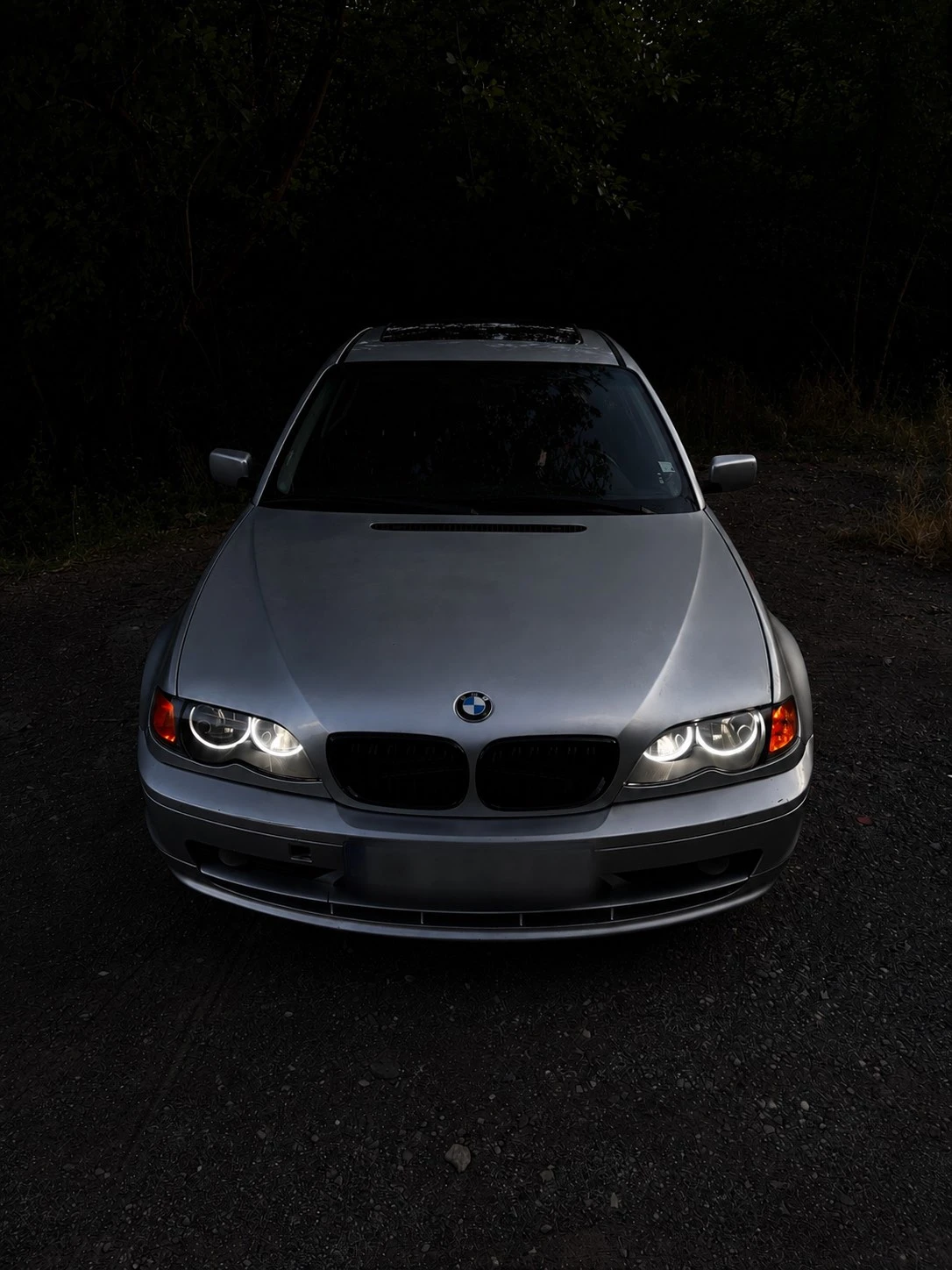 BMW 320, снимка 2 - Автомобили и джипове - 55251563