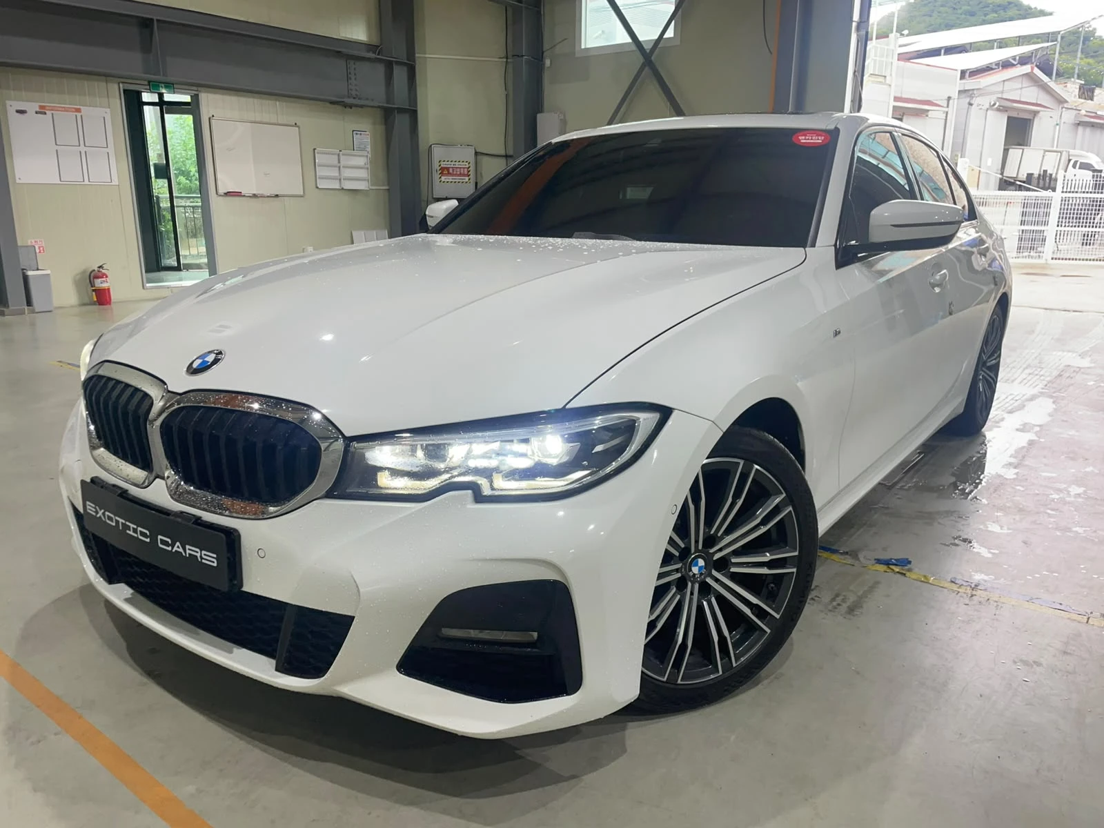 BMW 320 d RWD B47 LCI (FaceLift) ! M Pack !, снимка 3 - Автомобили и джипове - 55314440