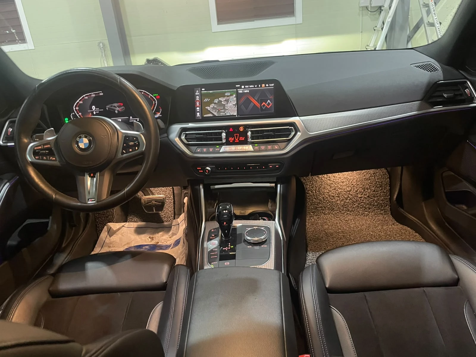 BMW 320 d RWD B47 LCI (FaceLift) ! M Pack !, снимка 9 - Автомобили и джипове - 55314440